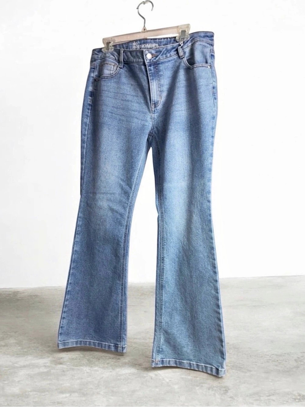 No Boundaries Mid-Rise Star Wide Leg Jean Jeans Blue Waist 14